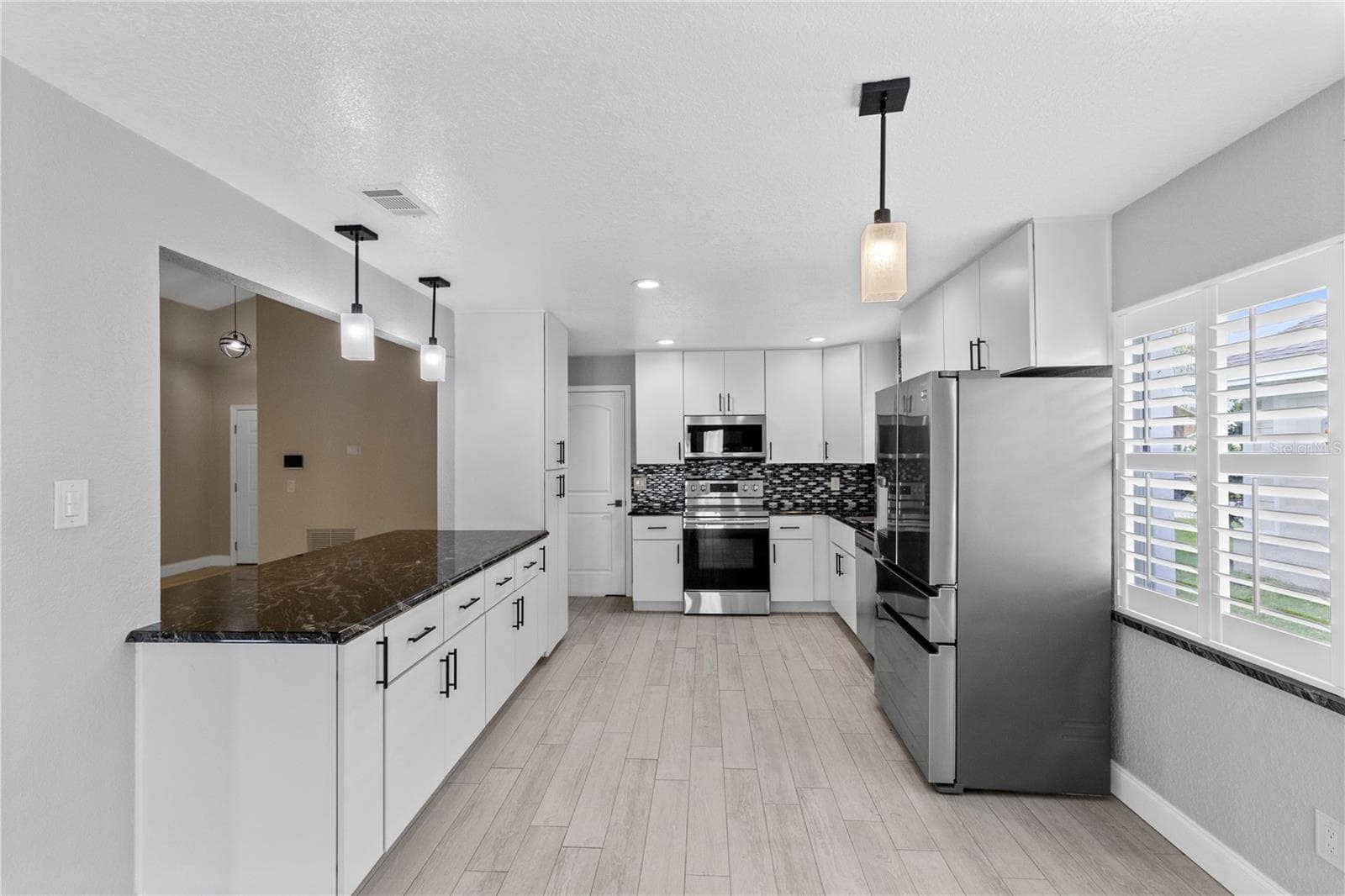 Kitchen - 10057 SANDBAR ST, ORLANDO