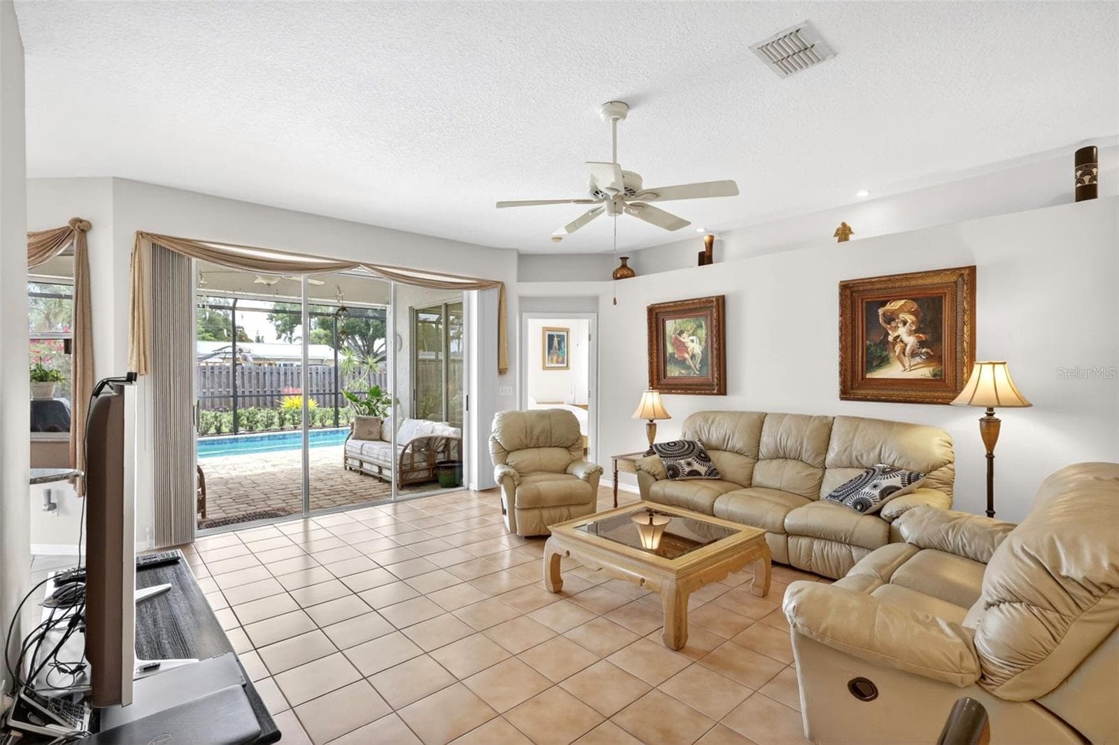 Single Family Residence at 5425 MATTHEW CT, SARASOTA, photo 19 of 83