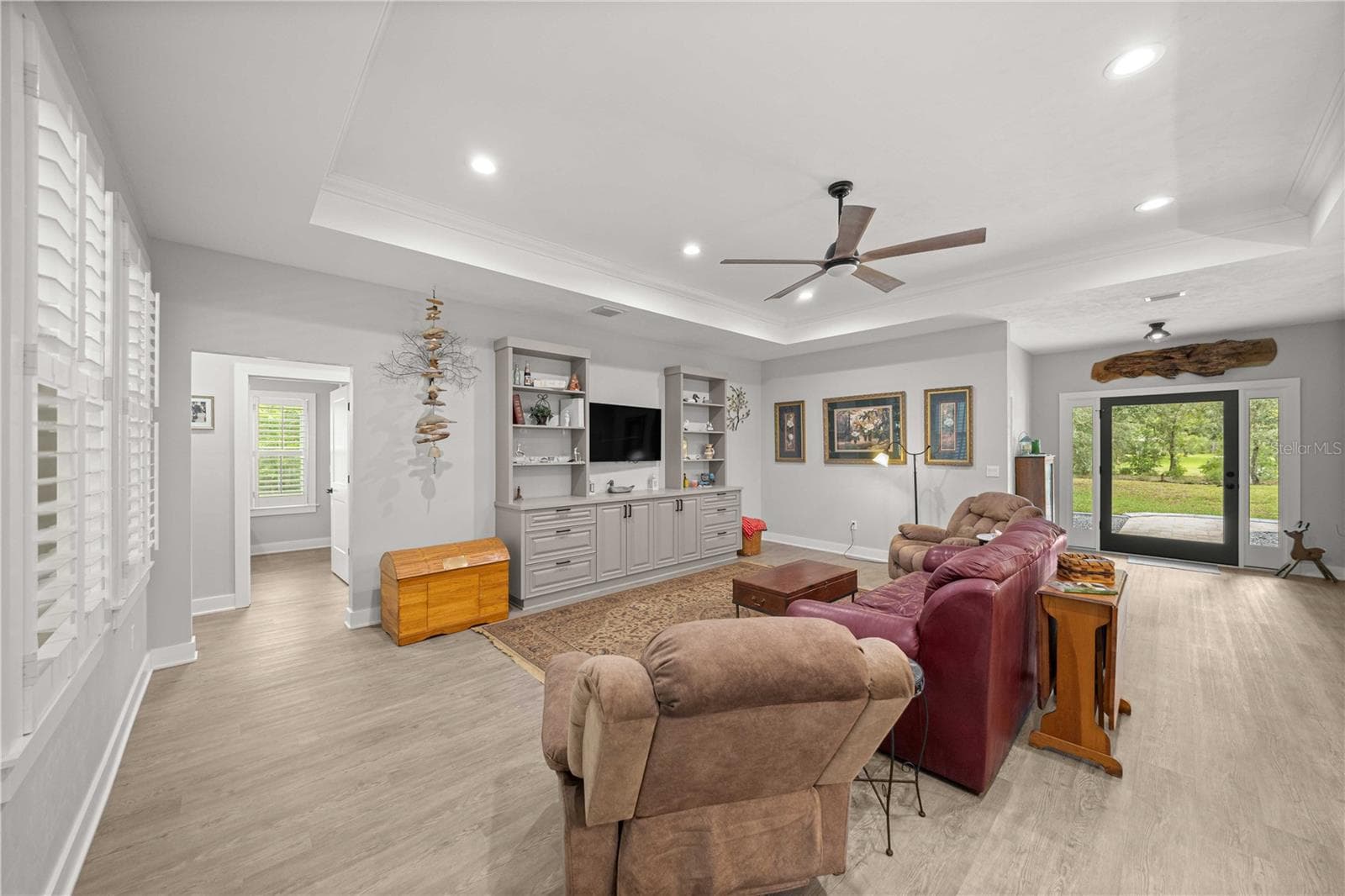 Built in Cabinet - 18272 SW 65TH LOOP, DUNNELLON