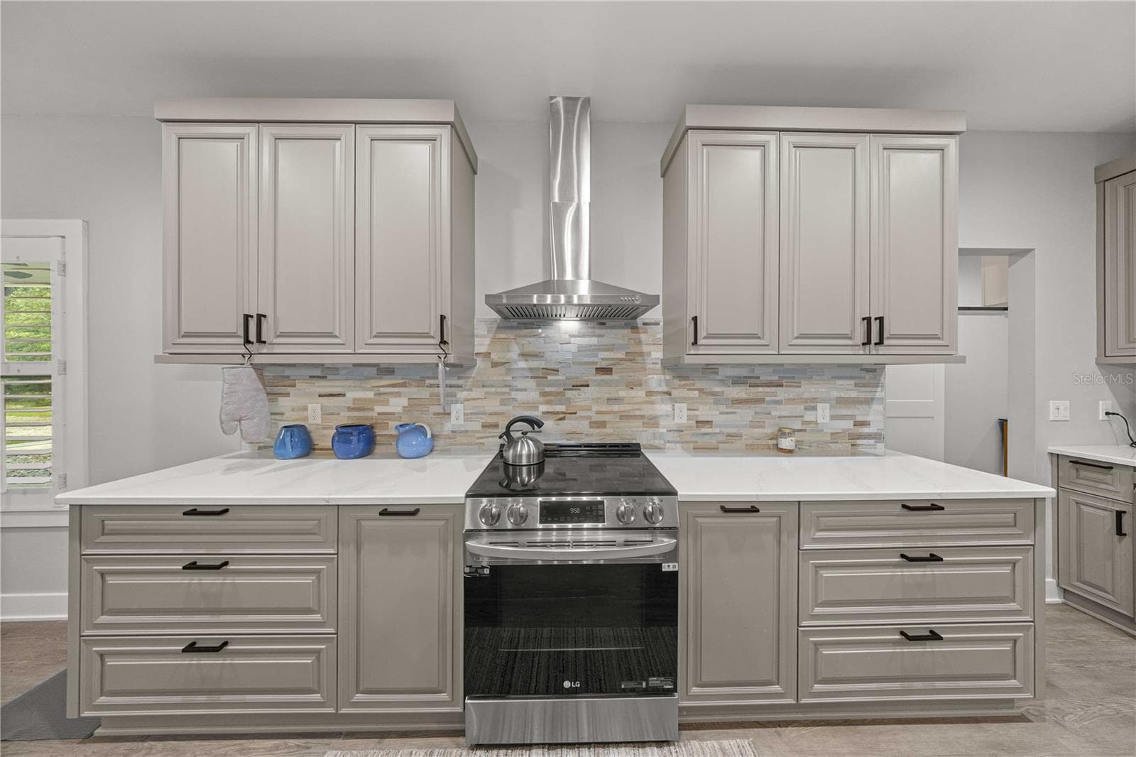 Custom Cabinets - 18272 SW 65TH LOOP, DUNNELLON