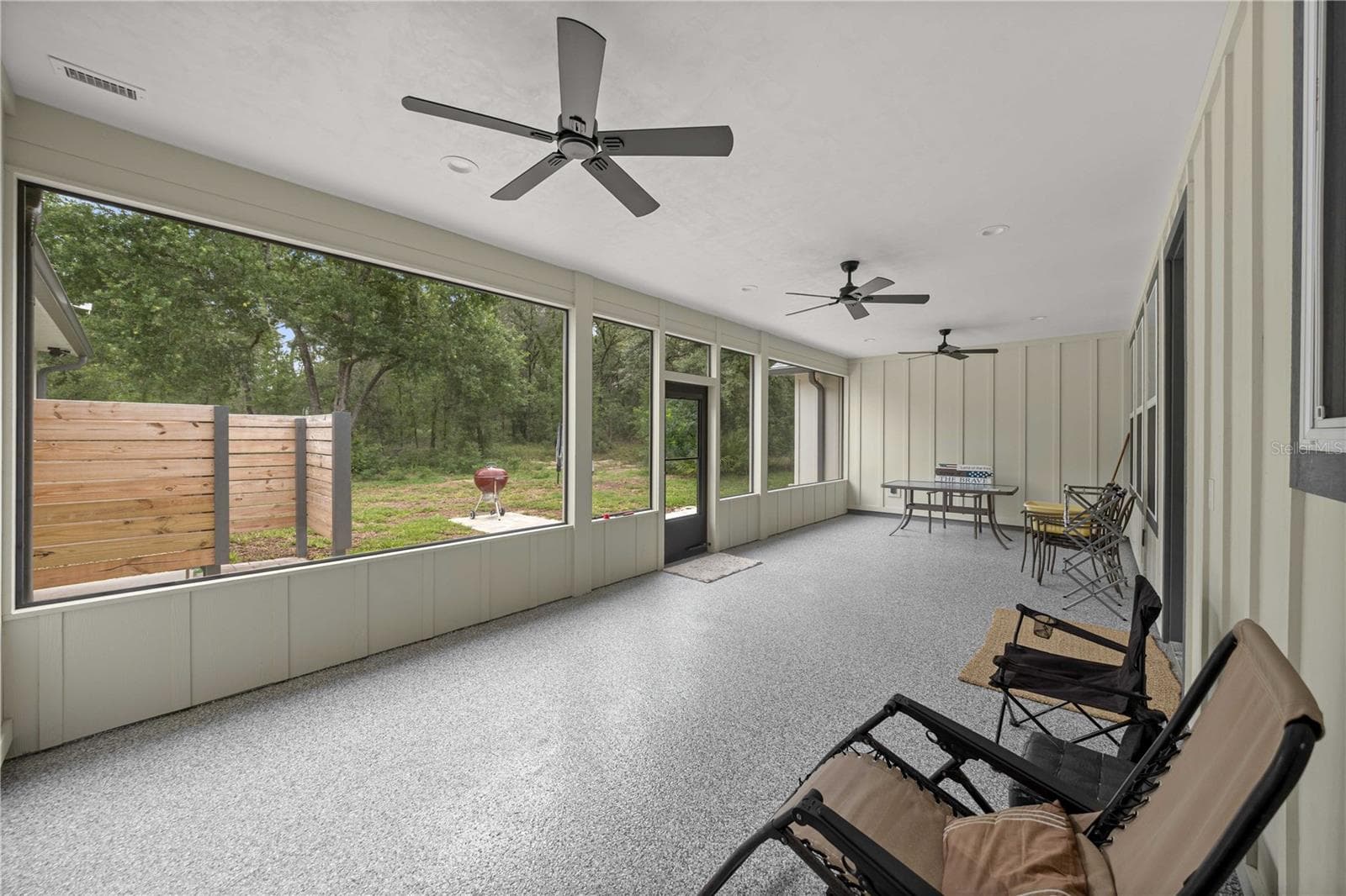 Back Screened Porch - 18272 SW 65TH LOOP, DUNNELLON