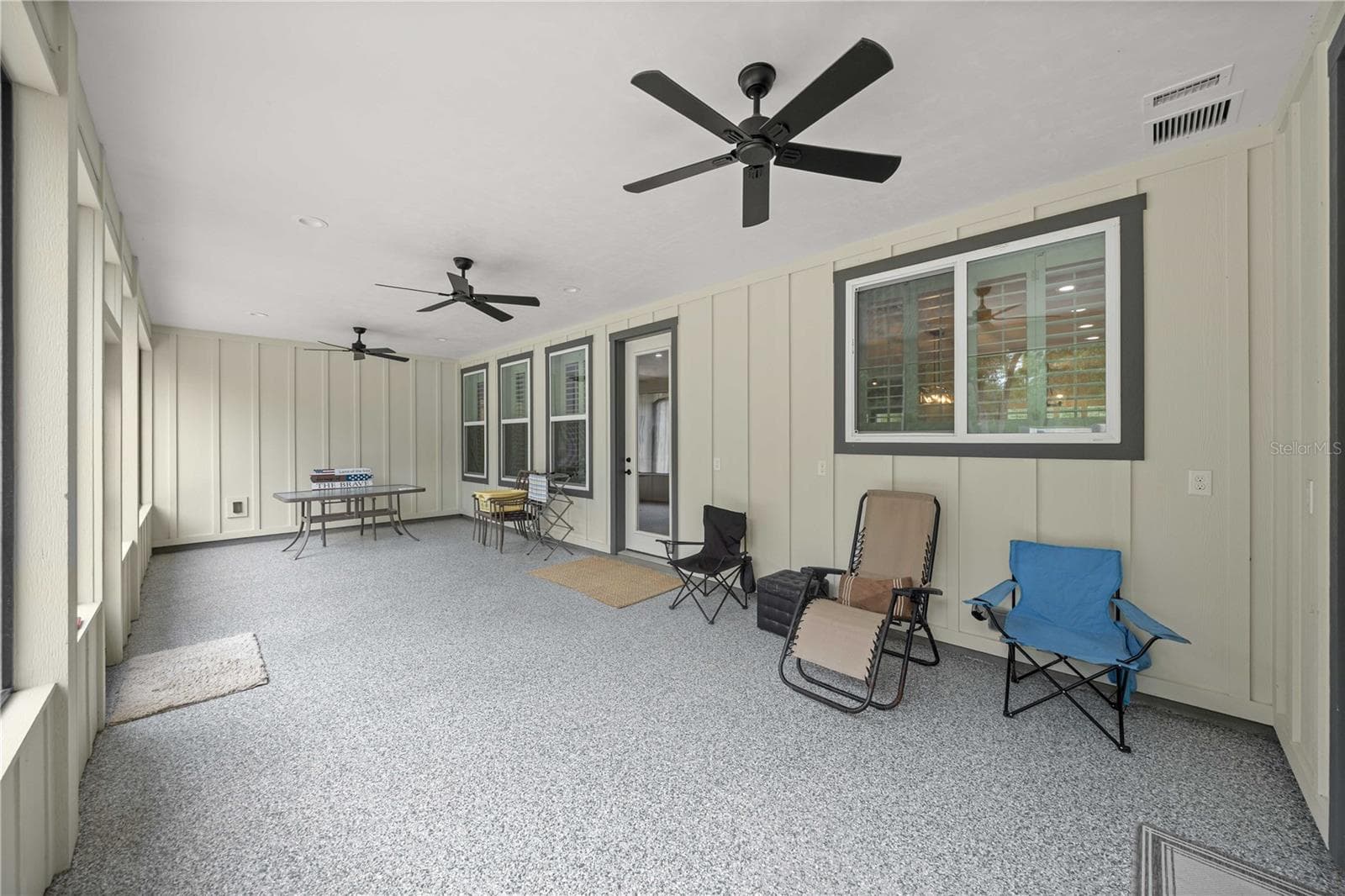 Back Screened Porch - 18272 SW 65TH LOOP, DUNNELLON