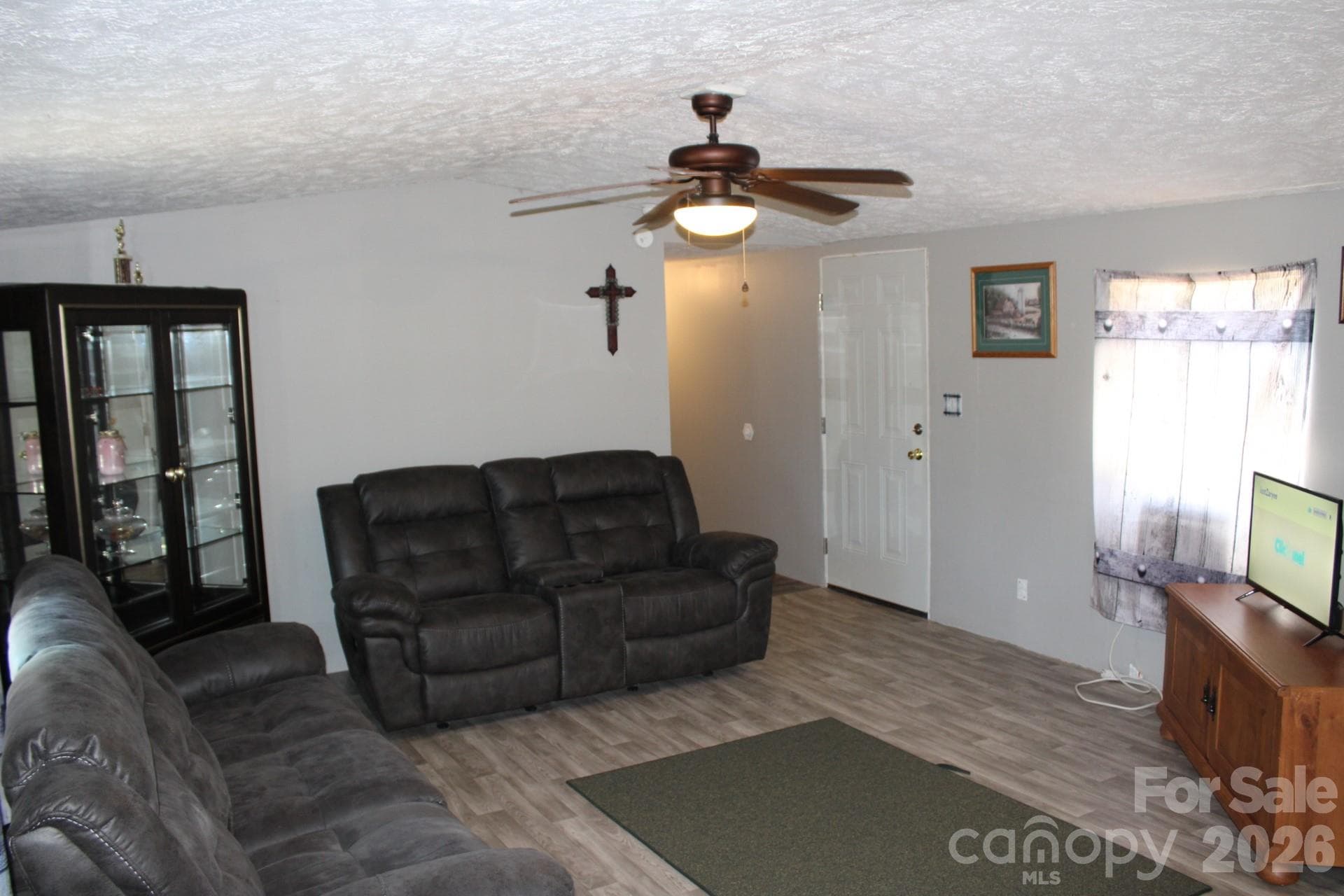 Single Family Residence at Mill Spring, photo 9 of 28