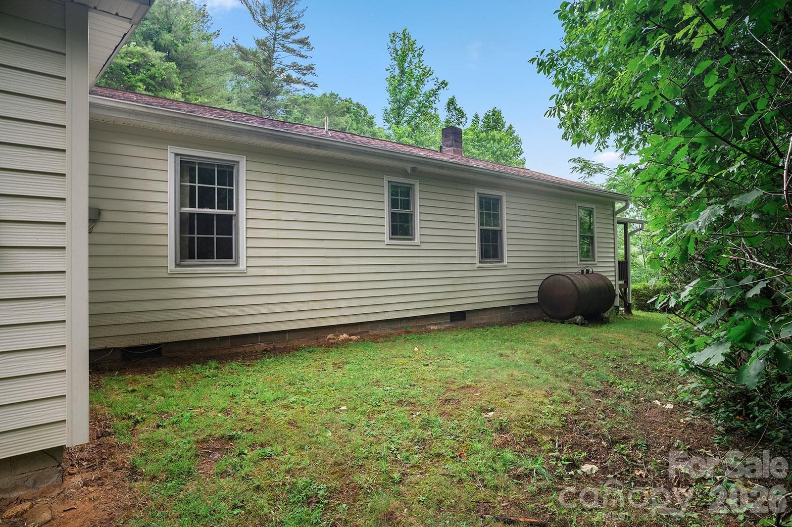 Single Family Residence at 825 Gallimore Road, Flat Rock, photo 10 of 41