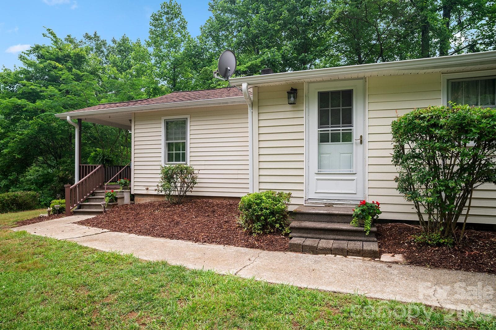 Single Family Residence at 825 Gallimore Road, Flat Rock, photo 11 of 41
