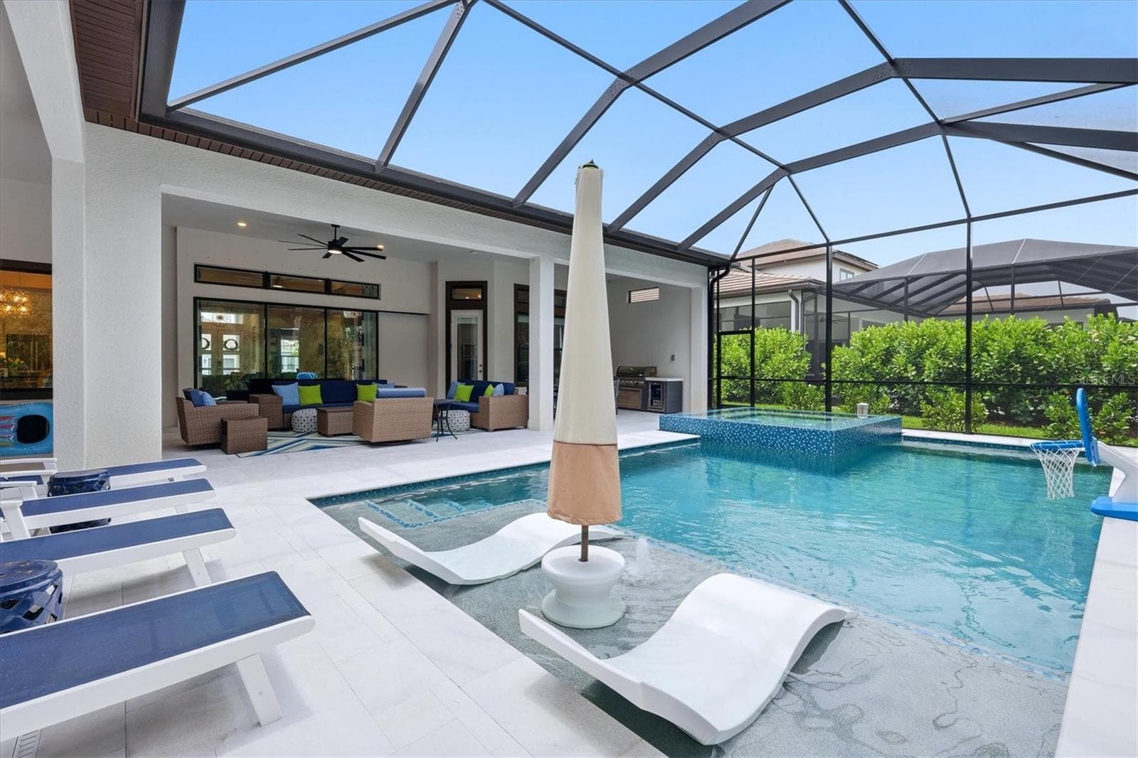 Single Family Residence at 9463 TEQUILA SUNRISE DR, SARASOTA, photo 42 of 73