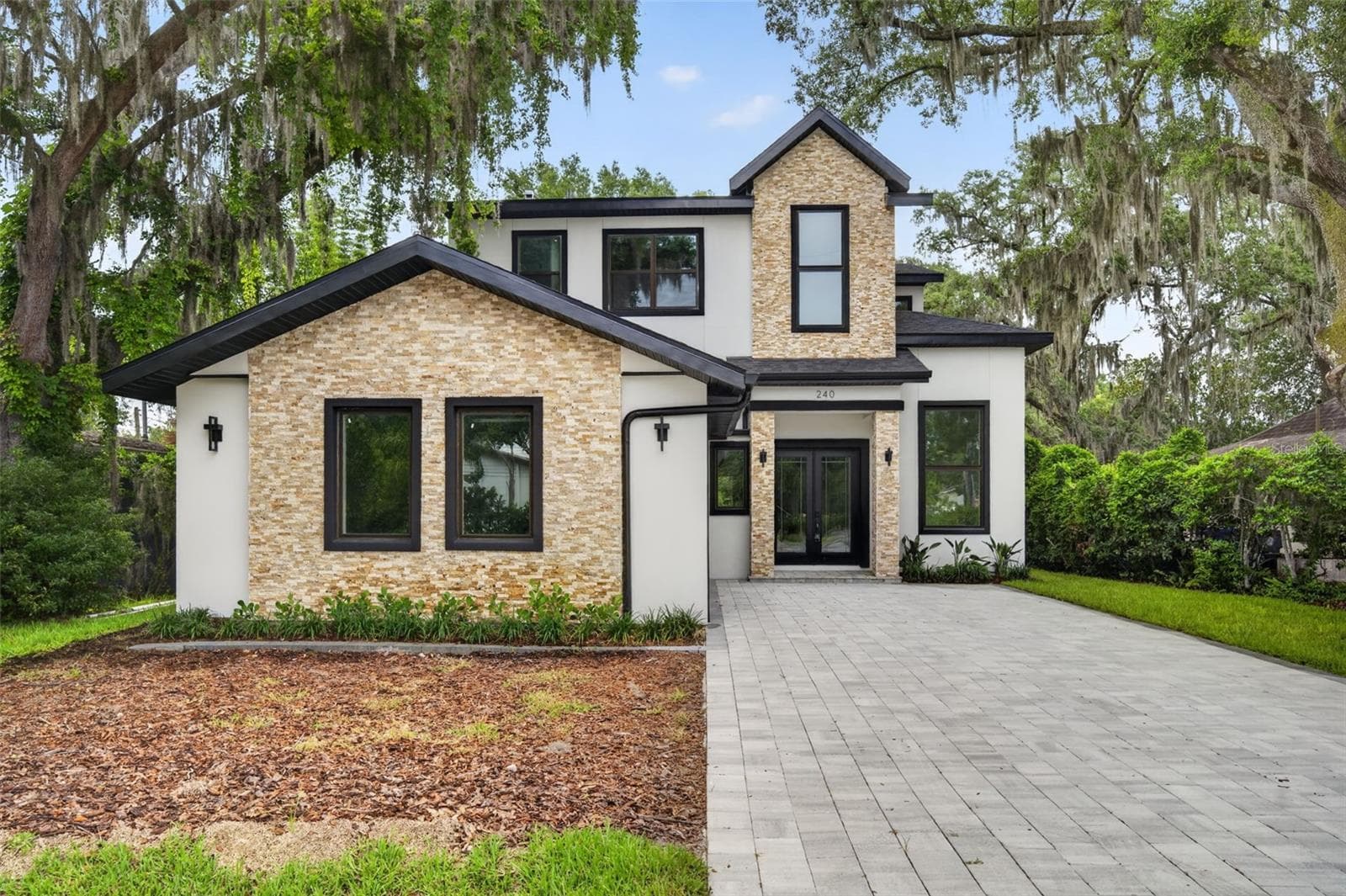 Single Family Residence at 240 N PHELPS AVE, WINTER PARK, photo 2 of 44