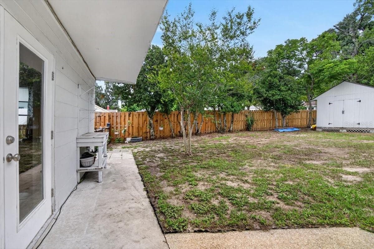 Single Family Residence at 115 W BRENTRIDGE DR, BRANDON, photo 50 of 56