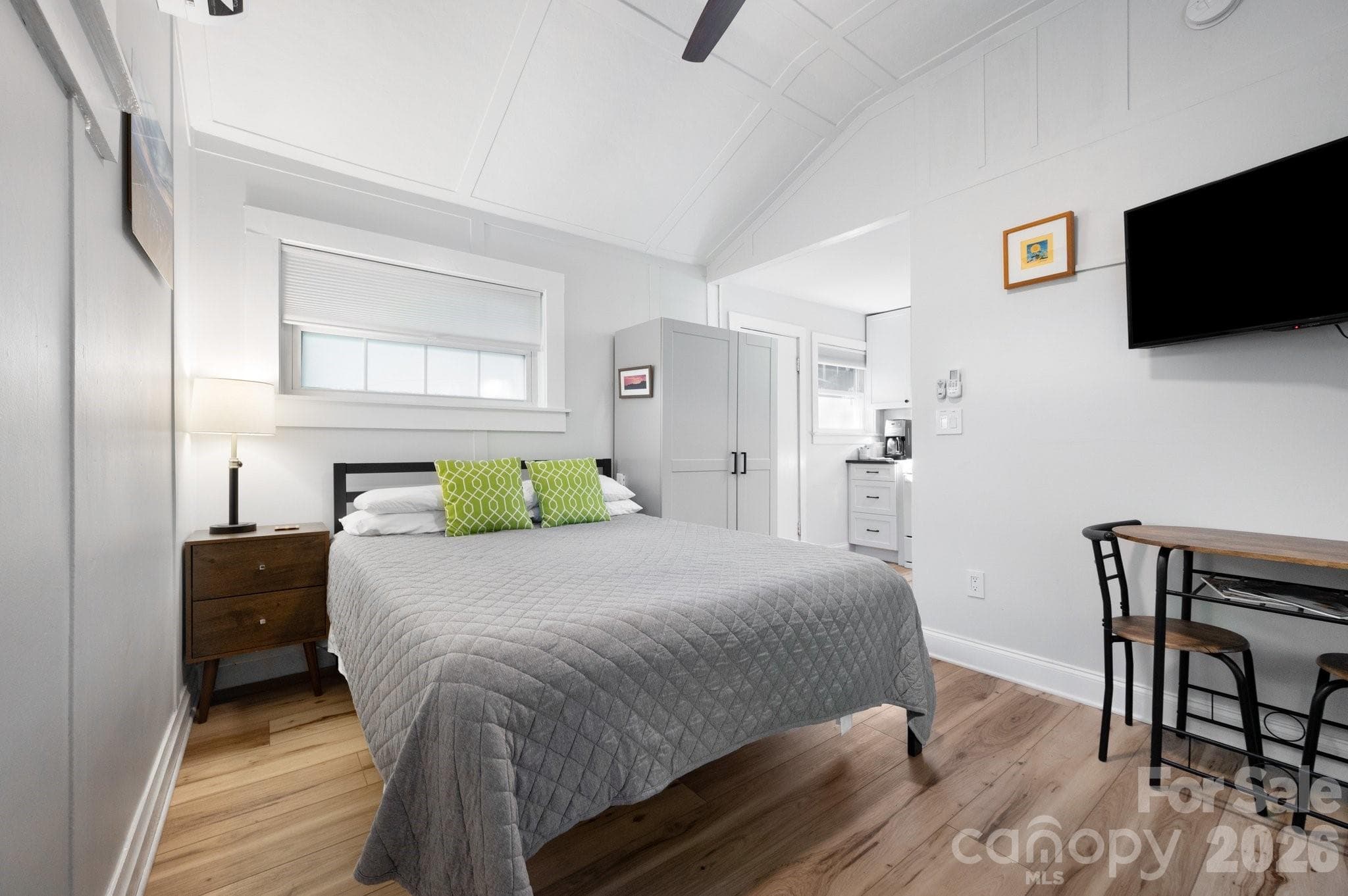 15 Cottage Dr. Vaulted Ceiling - Asheville