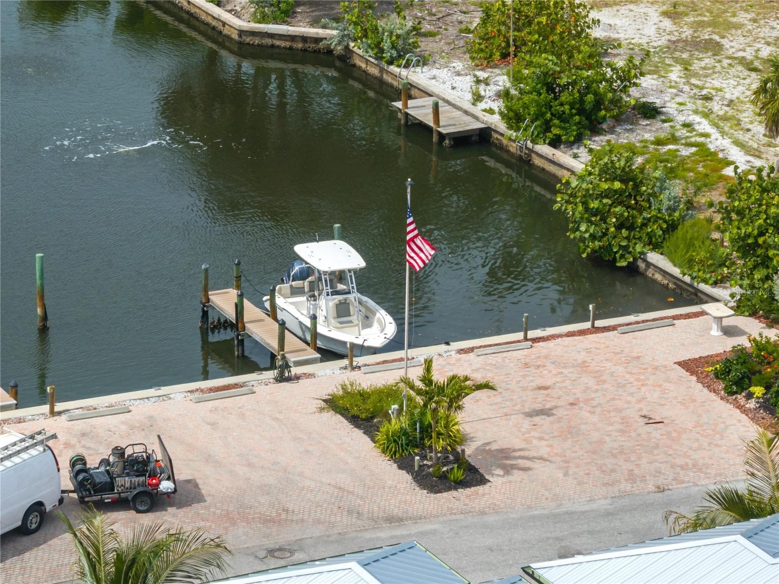 Single Family Residence at 626 BUTTONWOOD DR, LONGBOAT KEY, photo 26 of 91