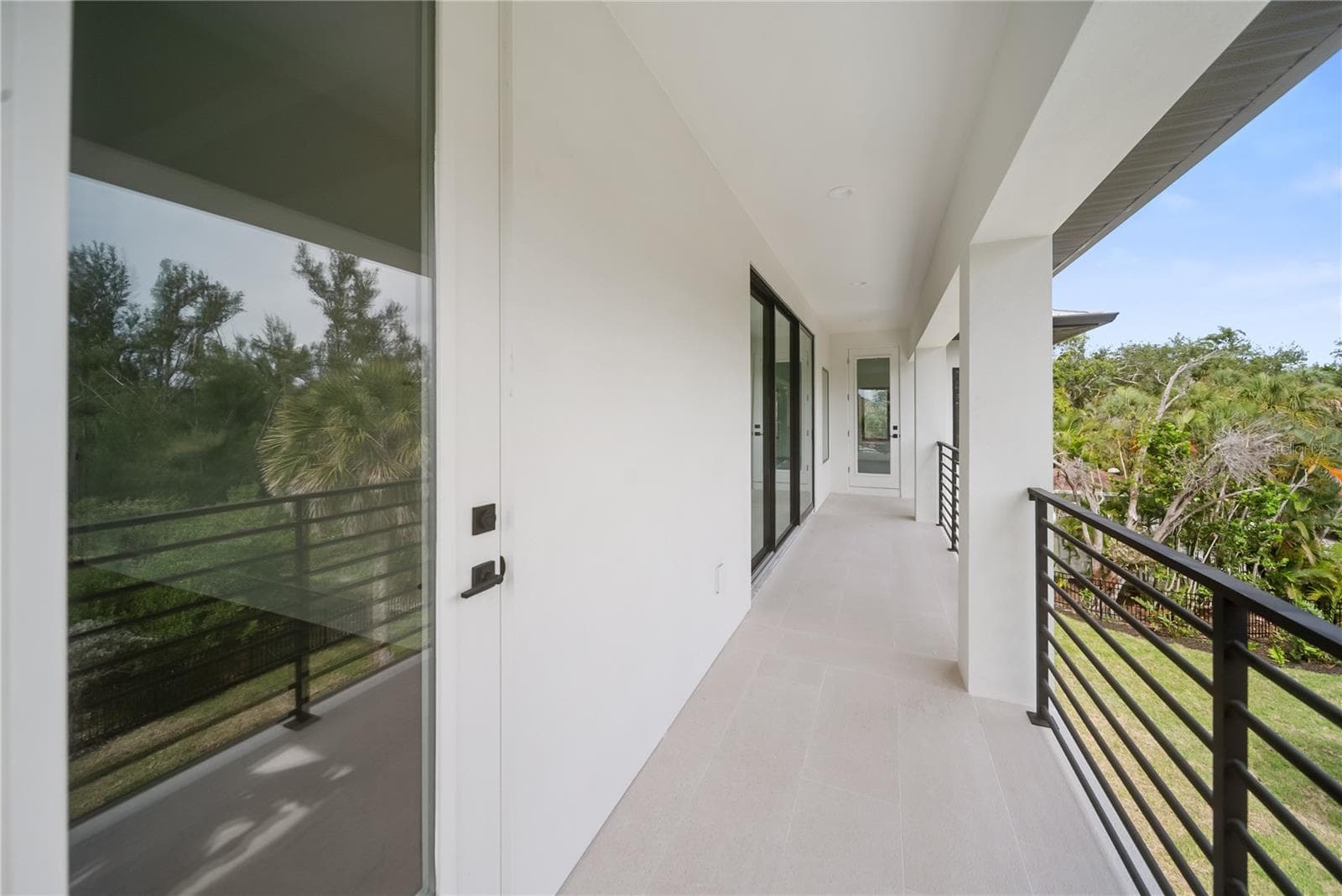Single Family Residence at 626 BUTTONWOOD DR, LONGBOAT KEY, photo 60 of 91