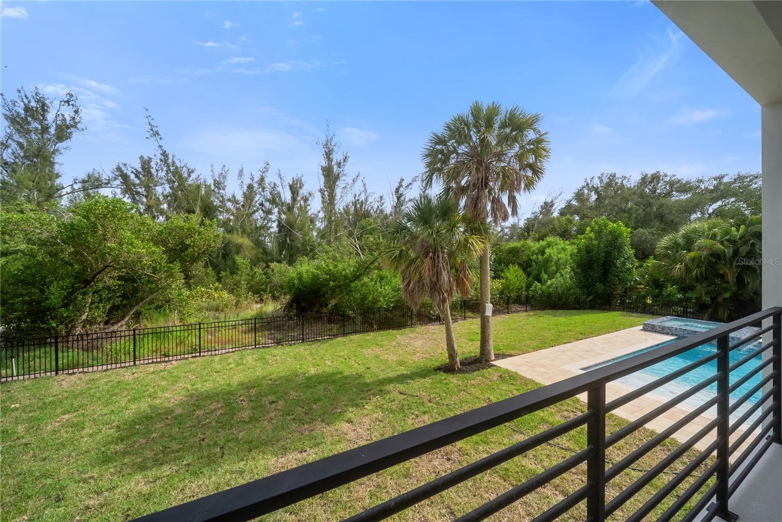 Single Family Residence at 626 BUTTONWOOD DR, LONGBOAT KEY, photo 76 of 91