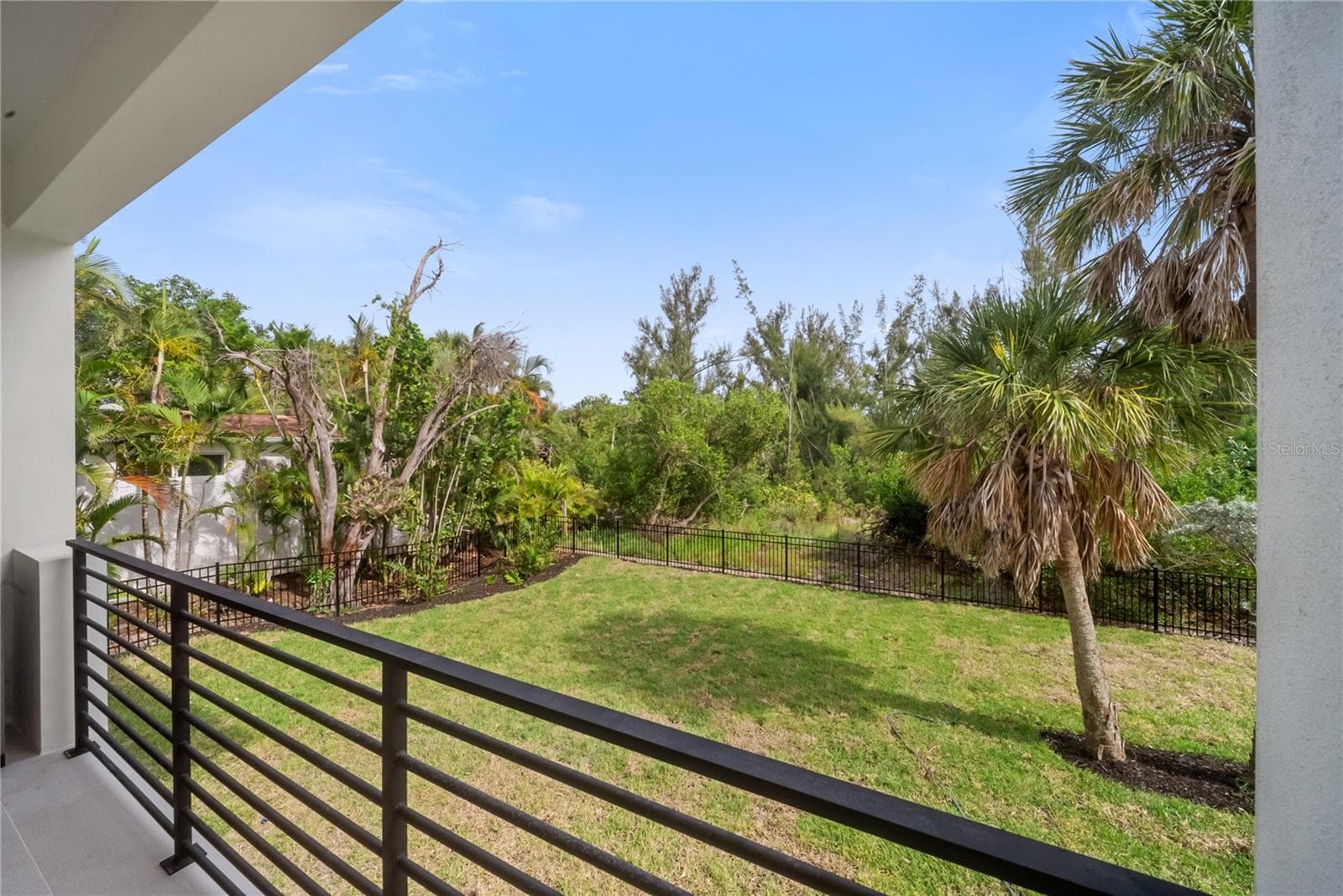 Single Family Residence at 626 BUTTONWOOD DR, LONGBOAT KEY, photo 77 of 91