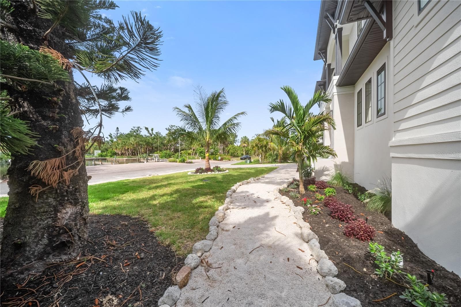 Single Family Residence at 626 BUTTONWOOD DR, LONGBOAT KEY, photo 86 of 91
