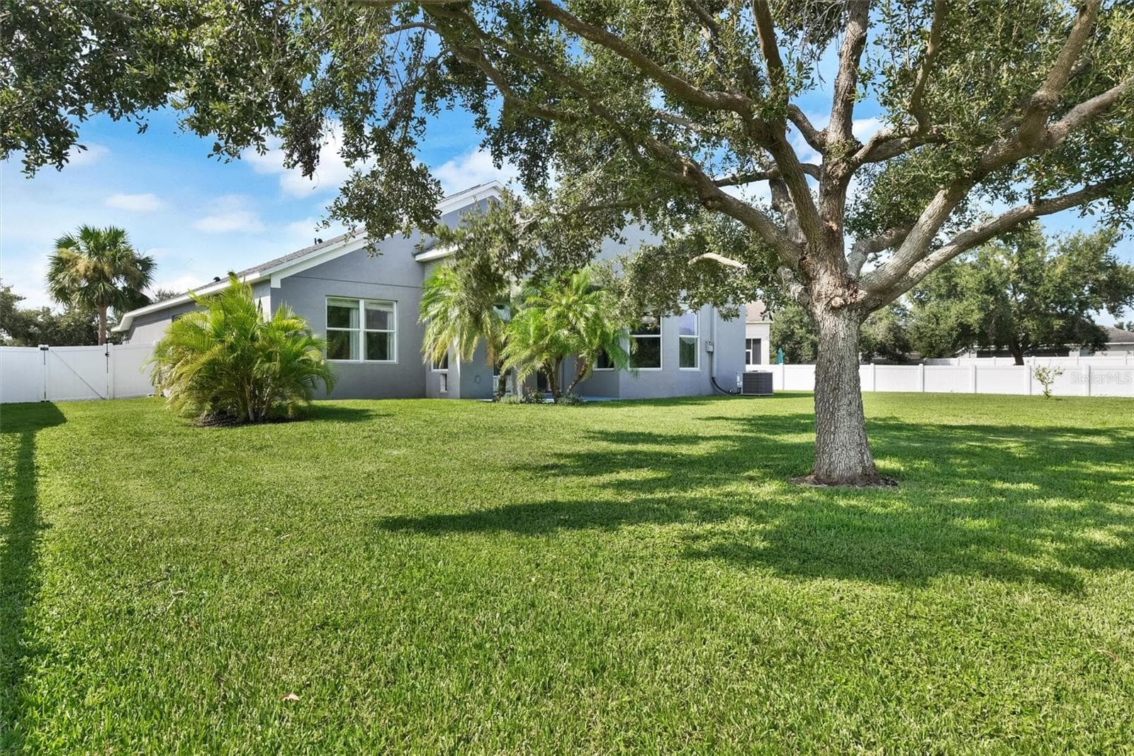 Single Family Residence at 7514 FOREST MERE DR, RIVERVIEW, photo 42 of 55