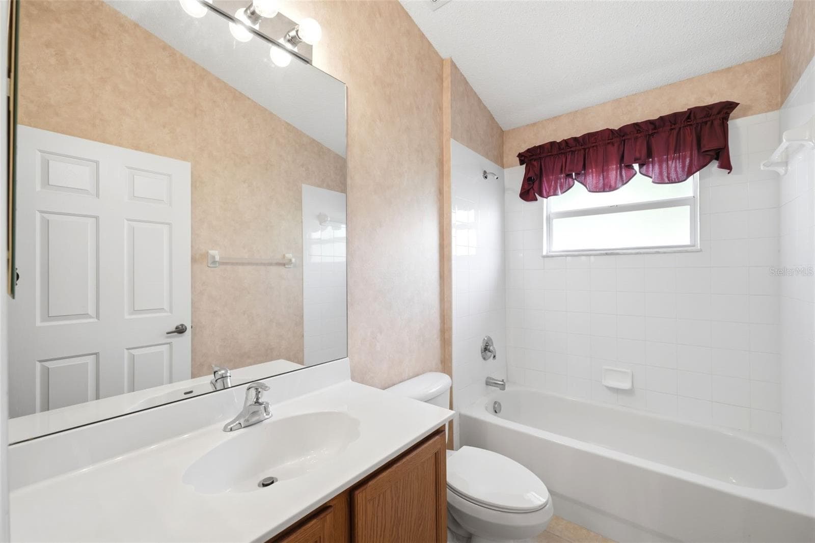 Bathroom 3 - 11407 LEEDS DR, SPRING HILL