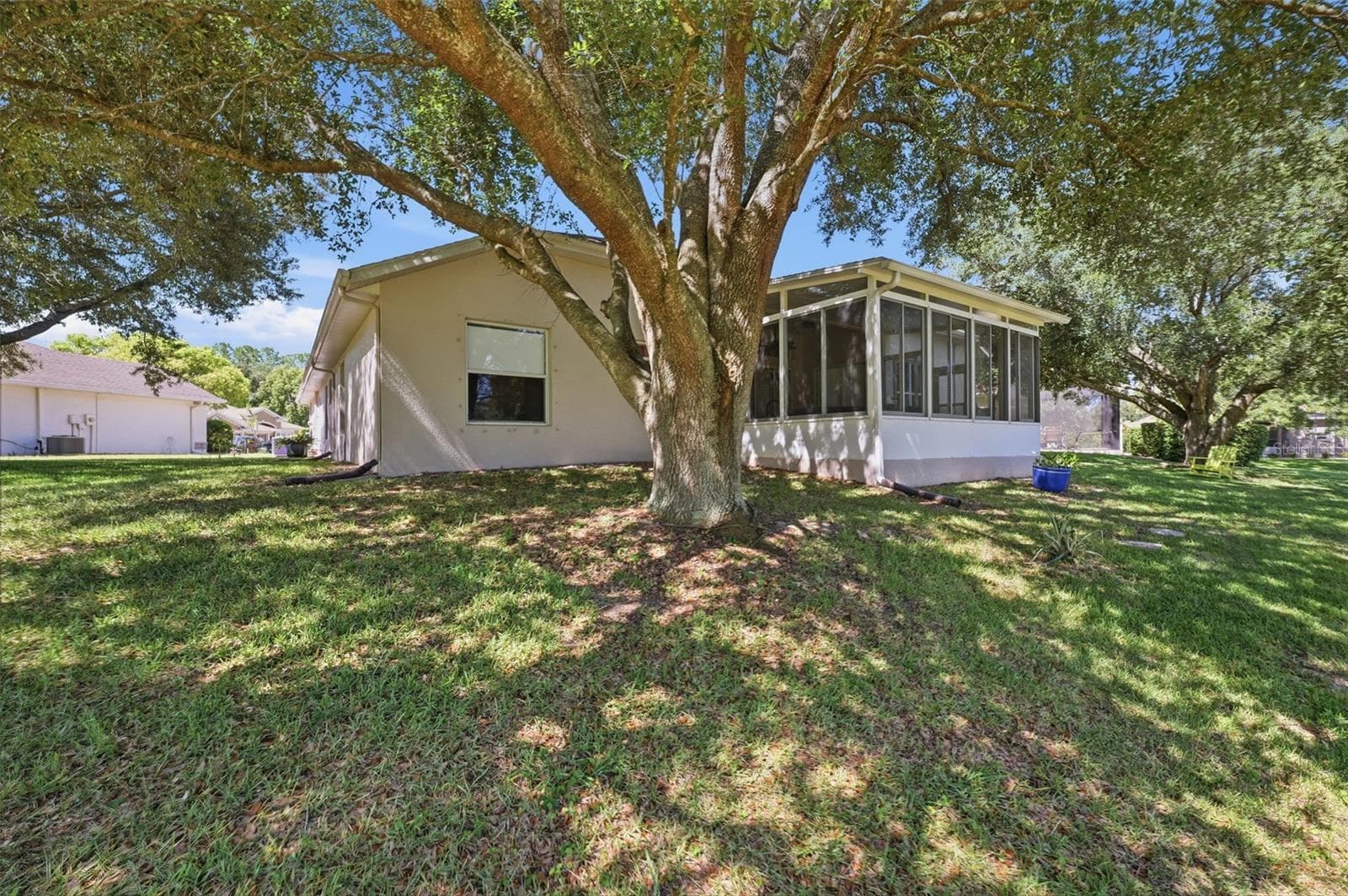 Rear Exterior - 11407 LEEDS DR, SPRING HILL