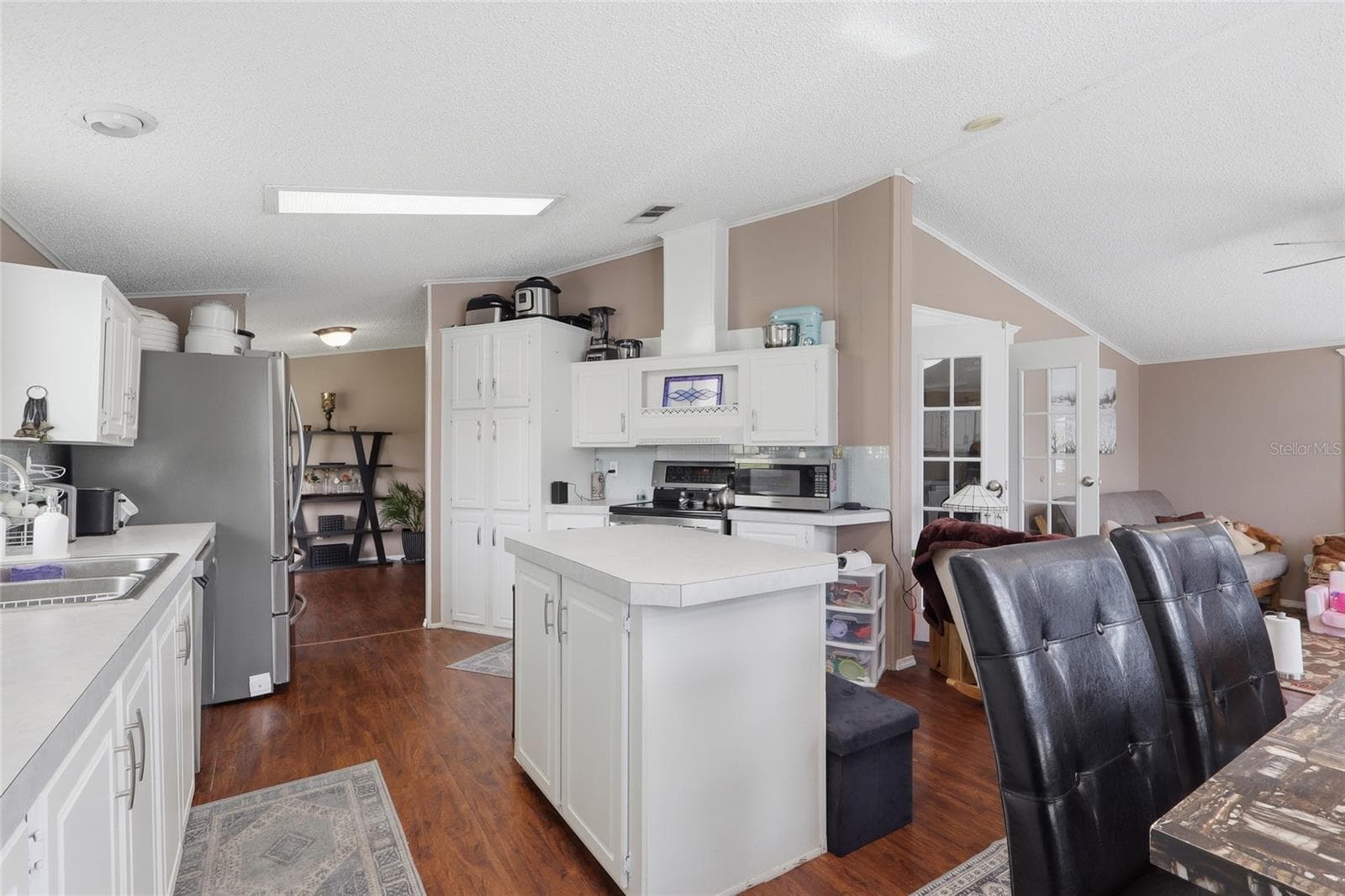 Manufactured Home at 28651 TUPPER RD, WESLEY CHAPEL, photo 11 of 33