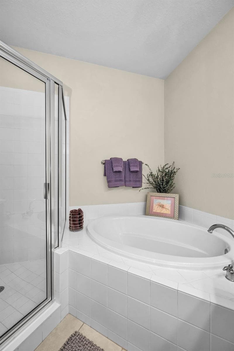 Condominium at 889 LANTERN WAY, CLEARWATER, photo 14 of 25