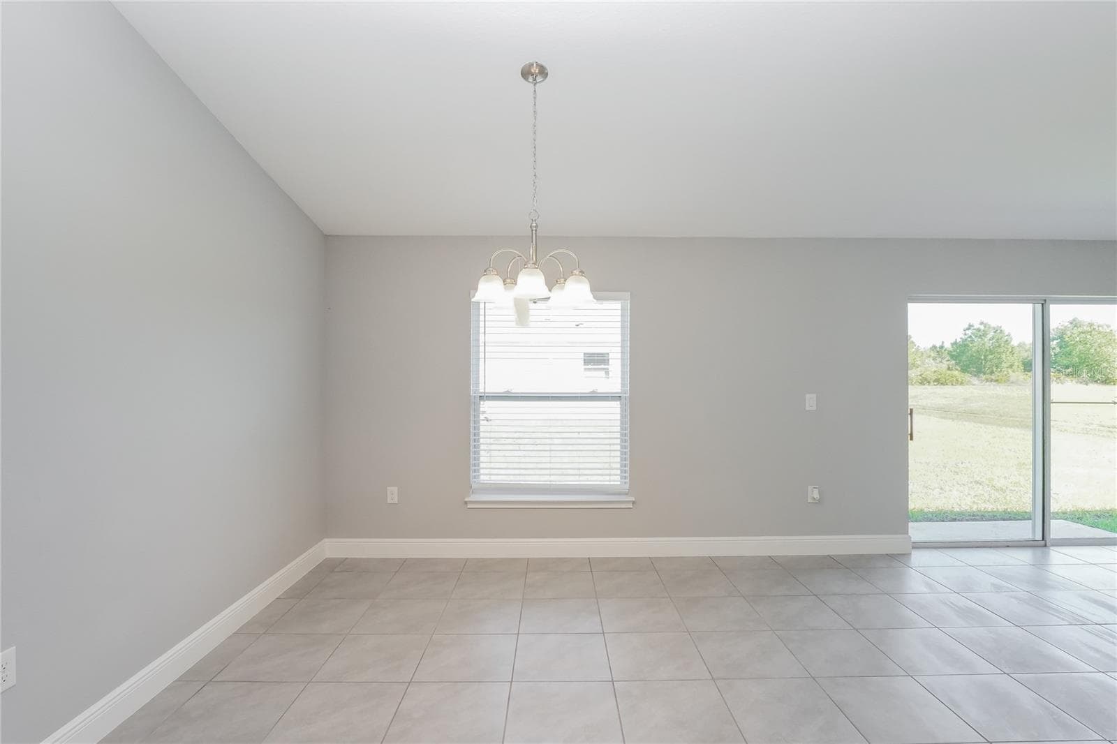 Single Family Residence at 286 BECKENHAM DR, KISSIMMEE, photo 3 of 15