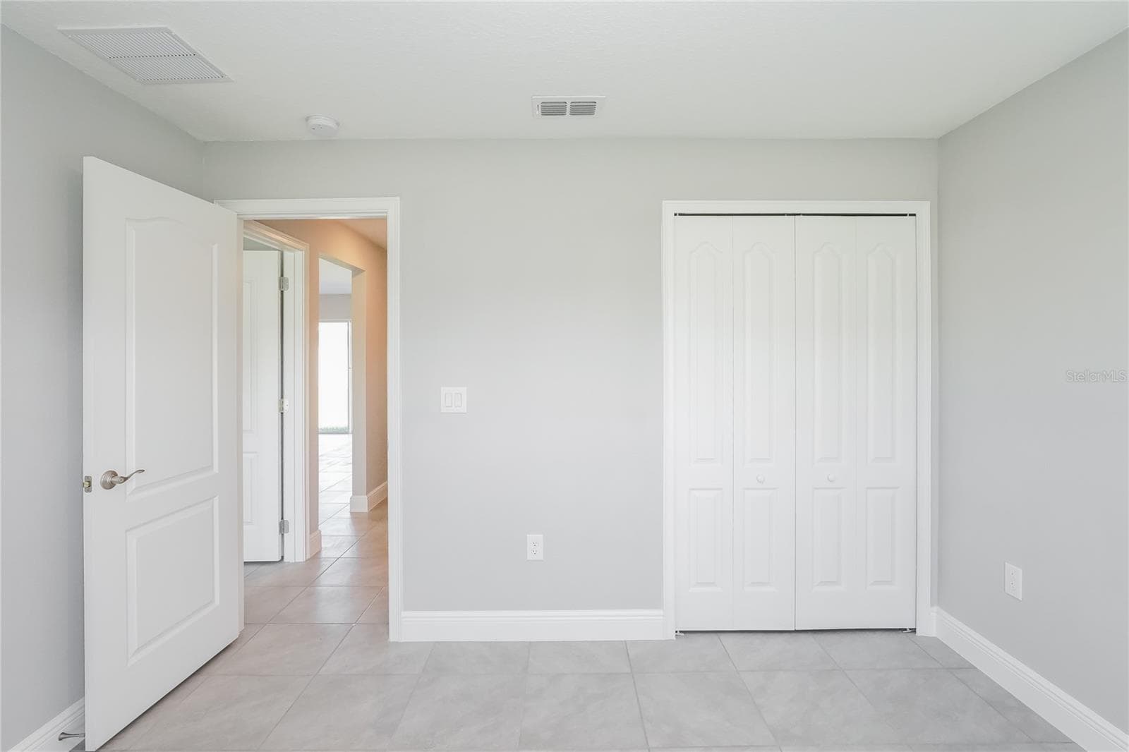 Single Family Residence at 286 BECKENHAM DR, KISSIMMEE, photo 11 of 15