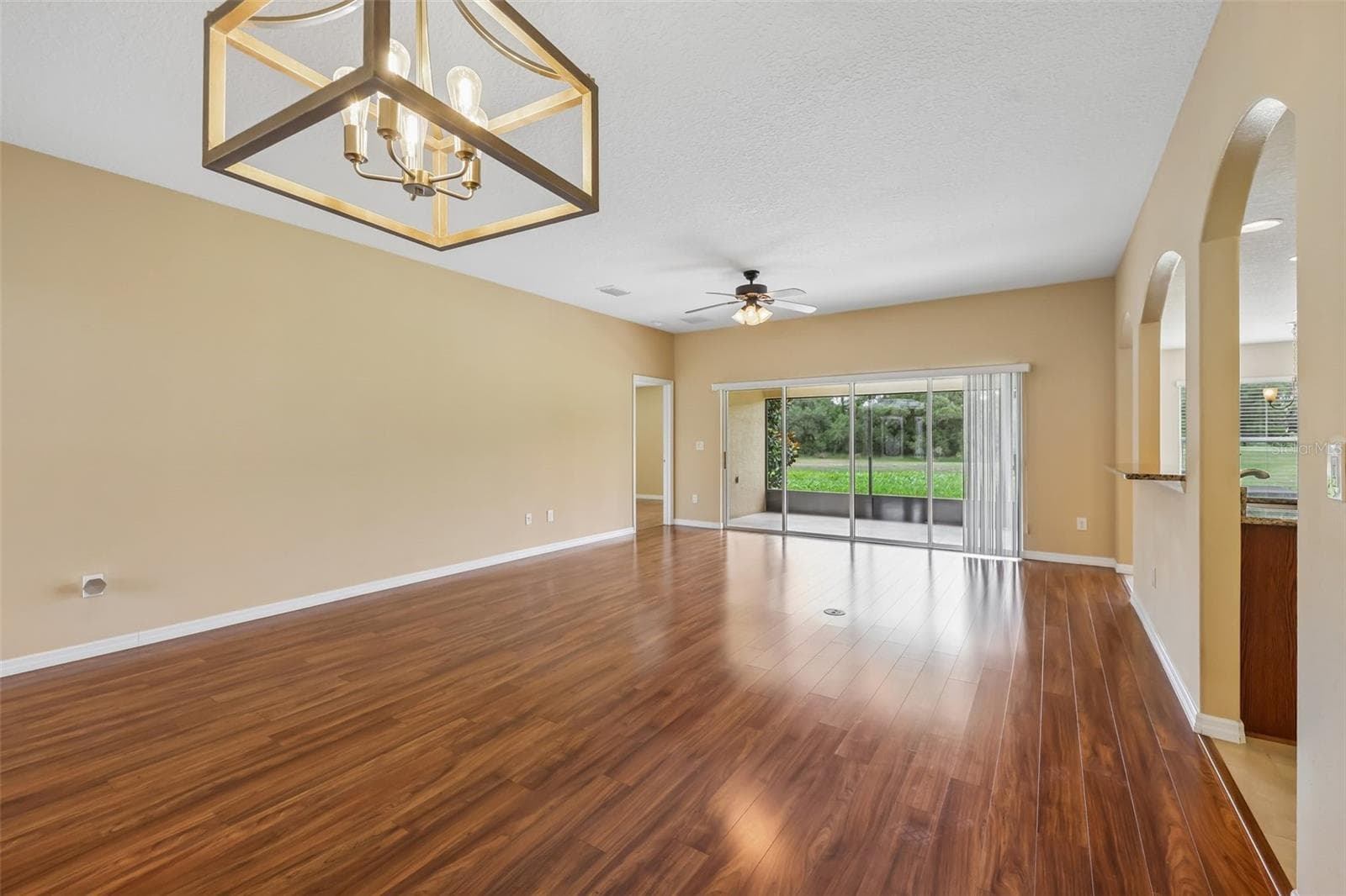 Single Family Residence at 4025 ARLINGTON RIDGE BLVD, LEESBURG, photo 6 of 46