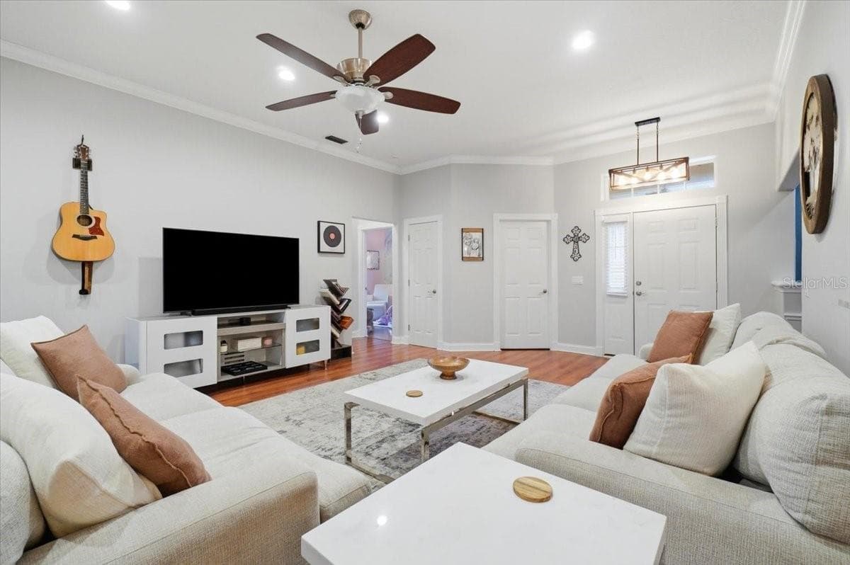 Single Family Residence at 448 LAKE HARRIS DR, LAKELAND, photo 6 of 45