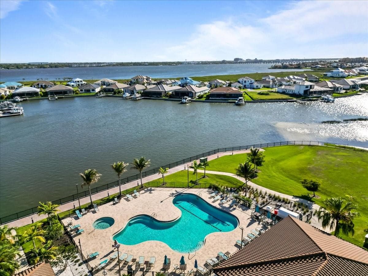 Community Heated Pool 365 Days - 2317 5TH ST E, PALMETTO