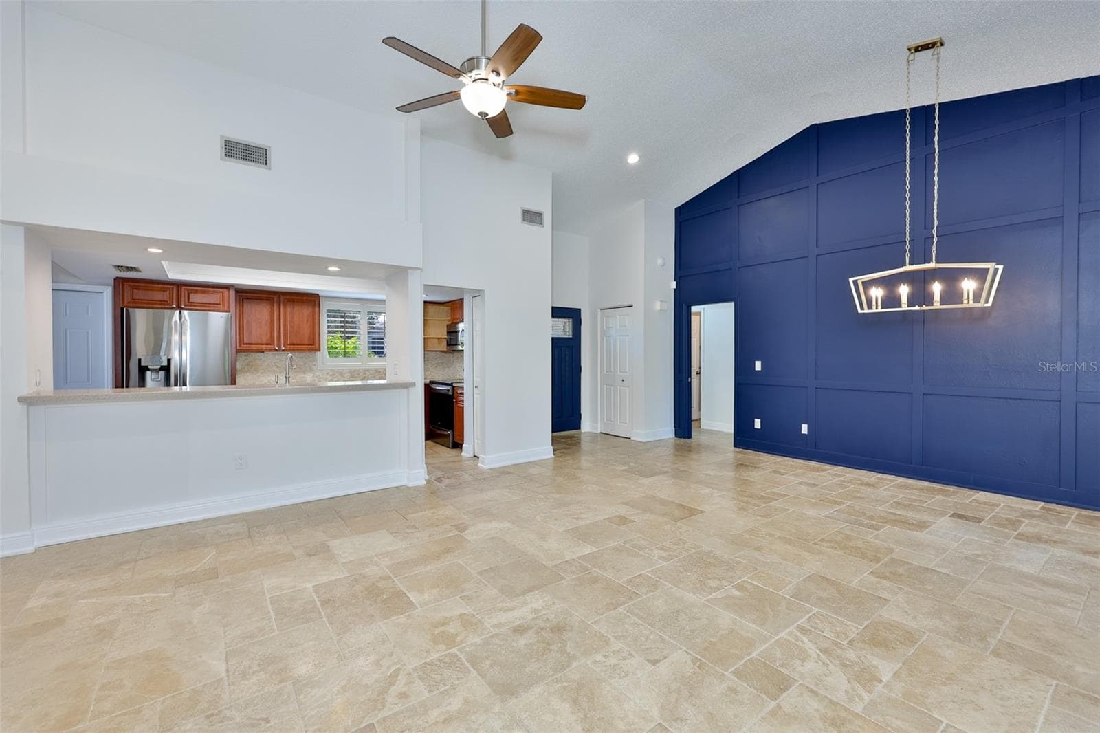 Single Family Residence at 14651 VILLAGE GLEN CIR, TAMPA, photo 15 of 59