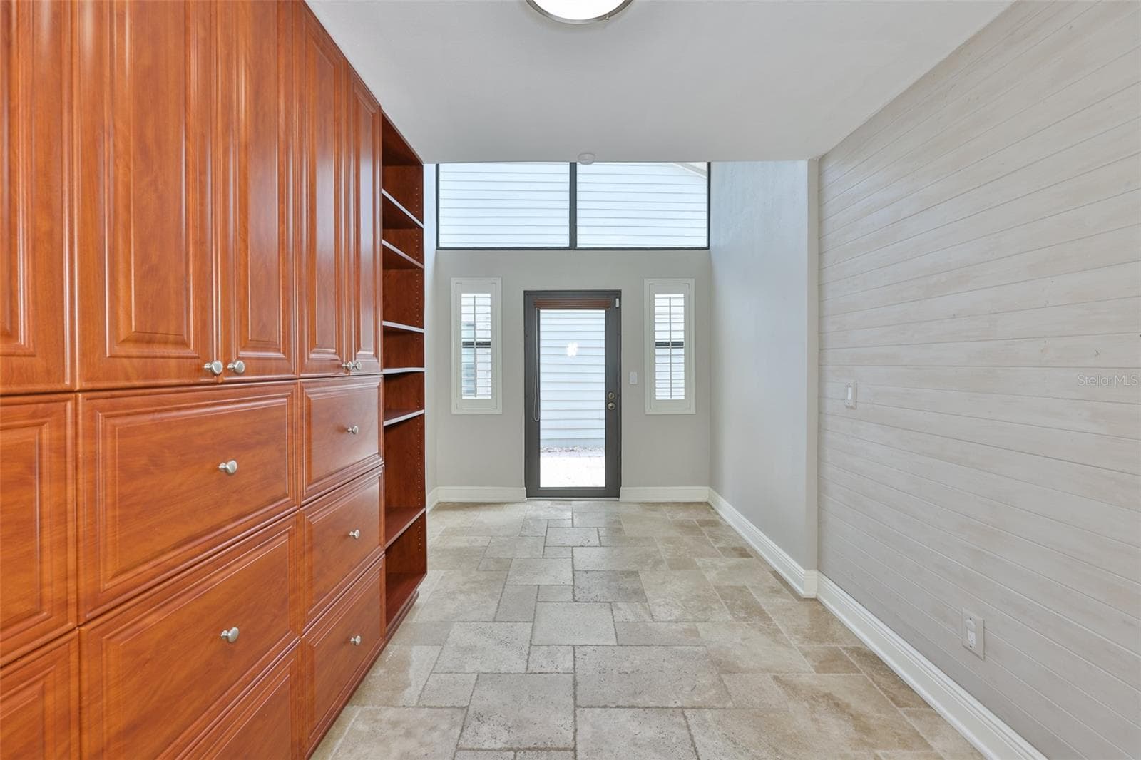 Single Family Residence at 14651 VILLAGE GLEN CIR, TAMPA, photo 19 of 59