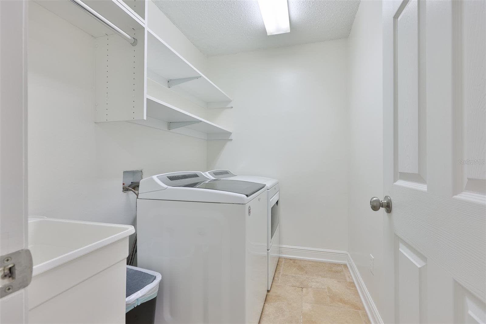 Single Family Residence at 14651 VILLAGE GLEN CIR, TAMPA, photo 39 of 59