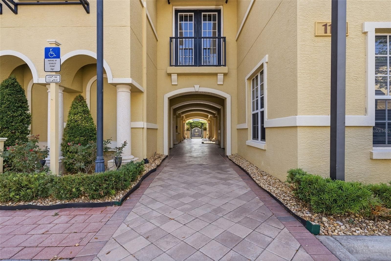 Condominium at 113 GRAND BEACH PL, TAMPA, photo 3 of 42