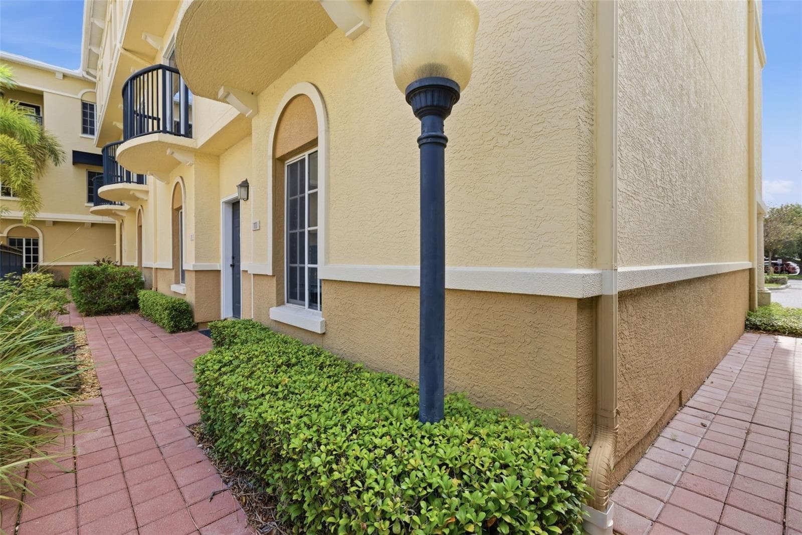 Condominium at 113 GRAND BEACH PL, TAMPA, photo 4 of 42