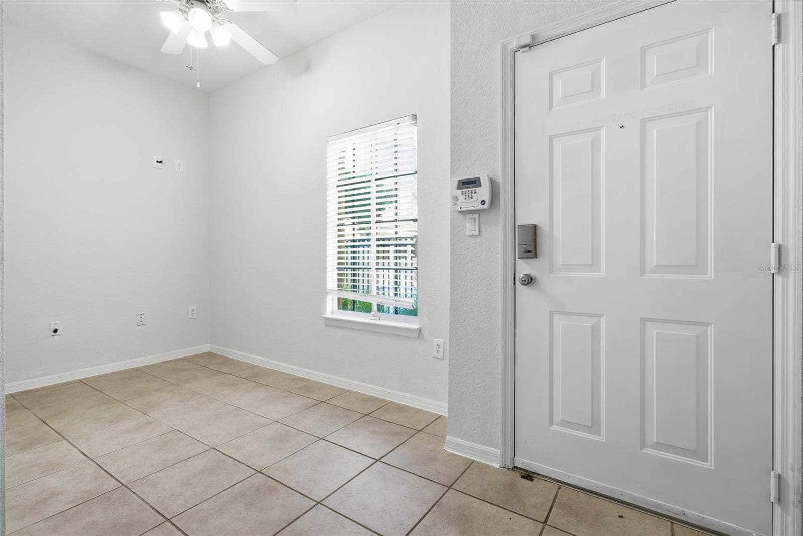 Condominium at 113 GRAND BEACH PL, TAMPA, photo 6 of 42