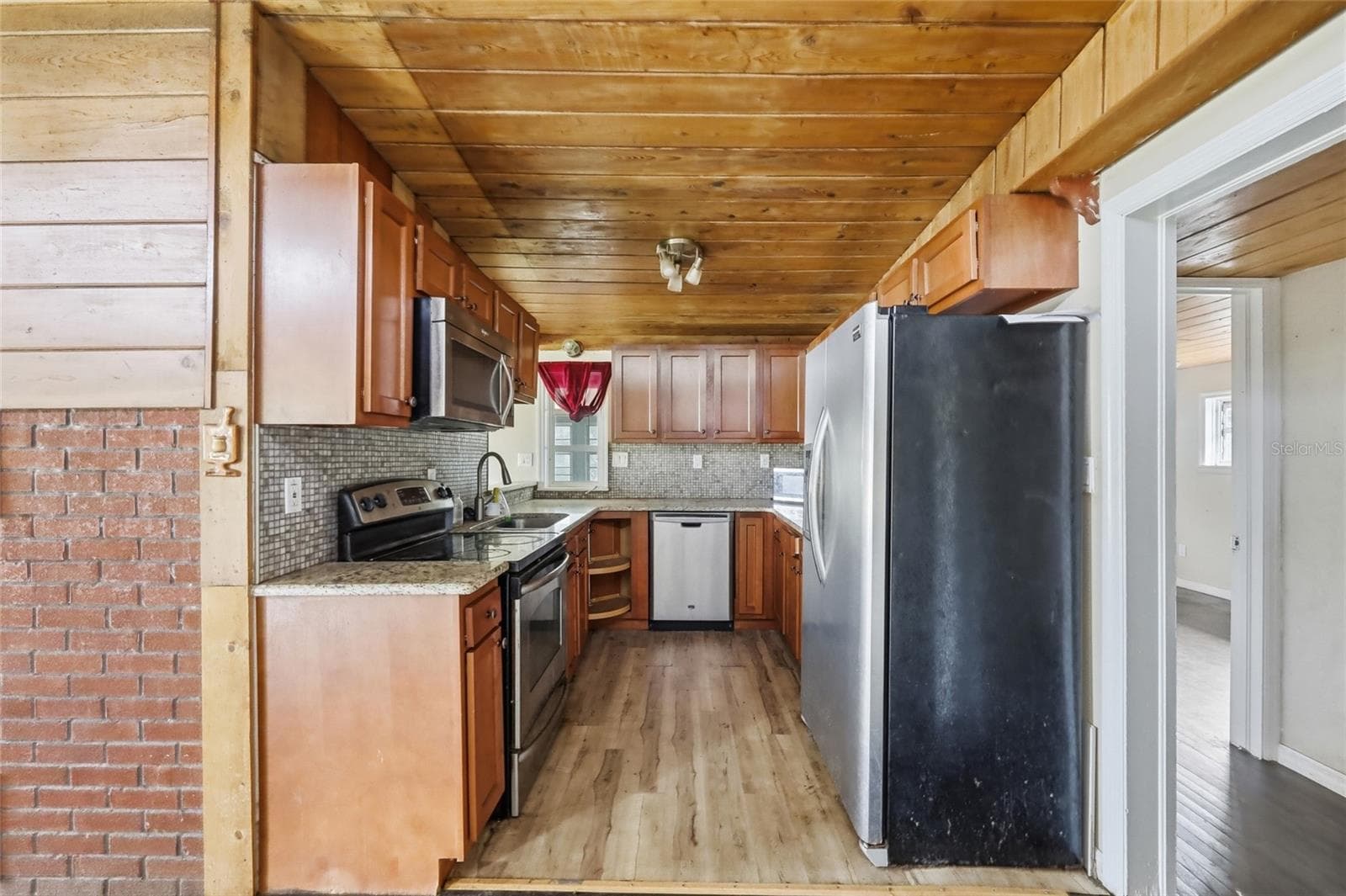 Single Family Residence at 1881 COTTONWOOD ST, ORANGE CITY, photo 8 of 26