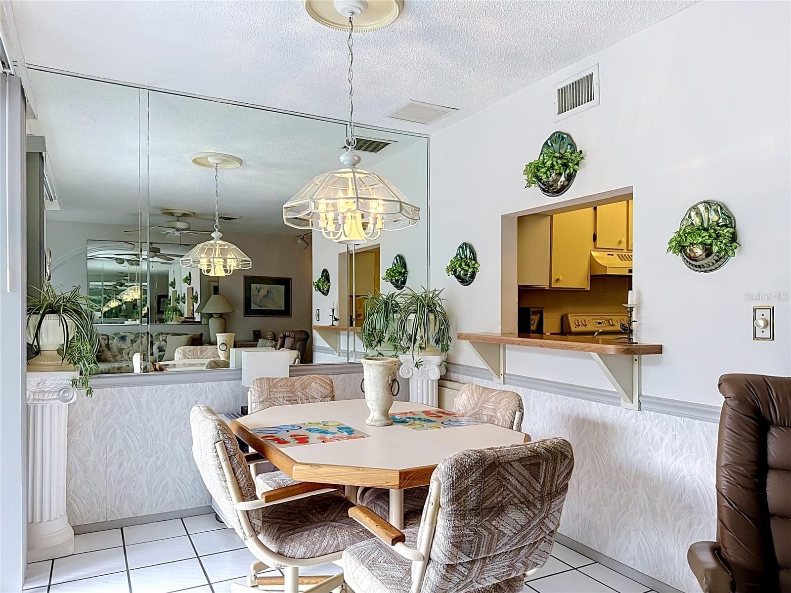Condominium at 205 HIGHLAND AVE #3, BRADENTON BEACH, photo 13 of 43