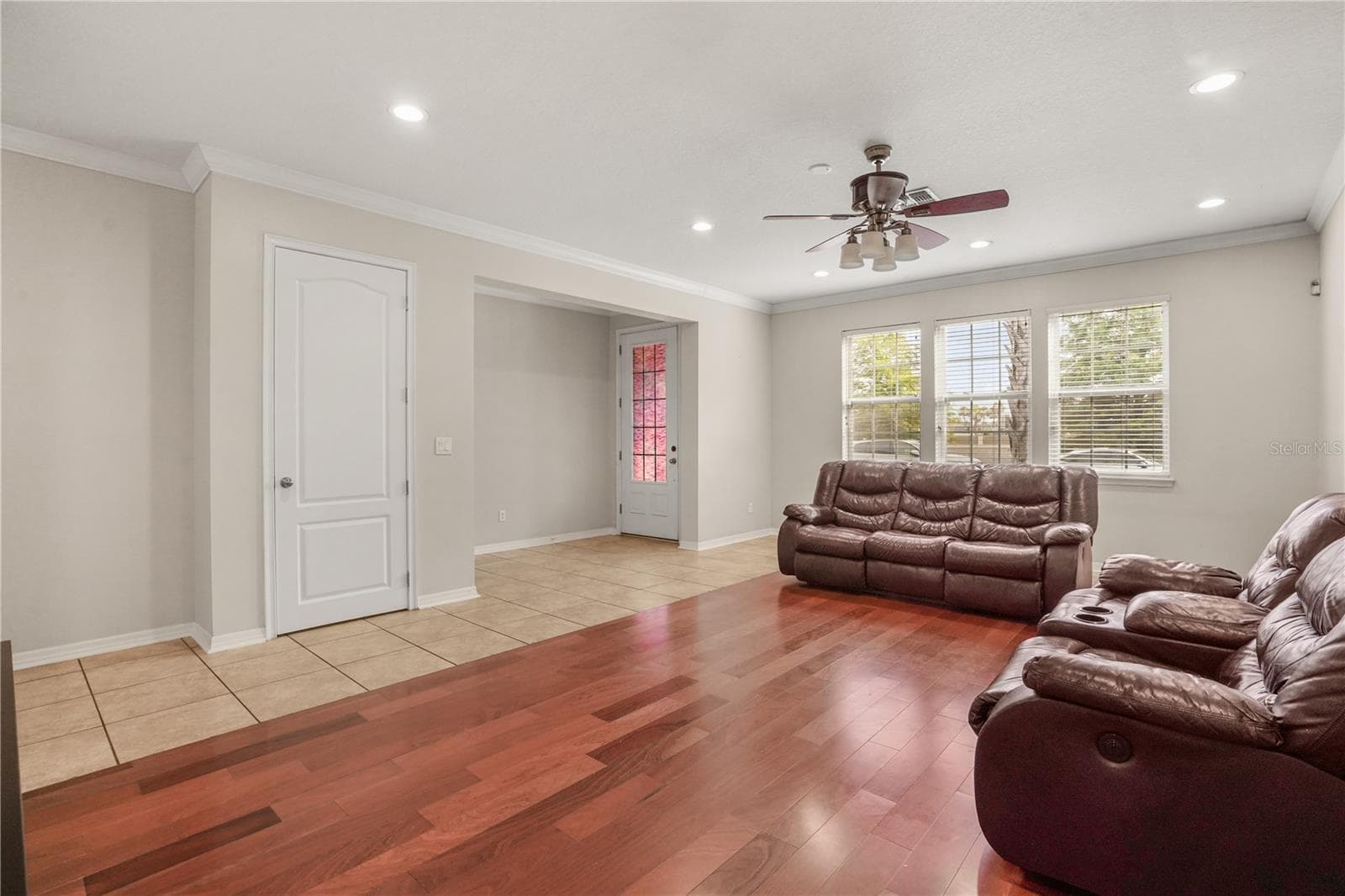 Townhouse at 561 TELFAIR SQUARE CT, SANFORD, photo 9 of 46