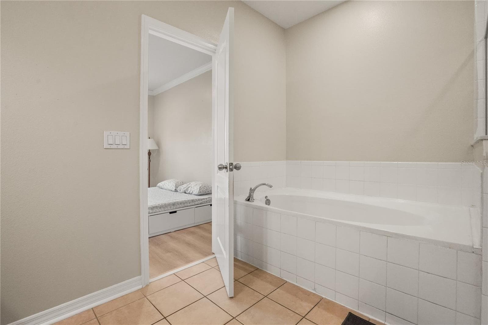 Townhouse at 561 TELFAIR SQUARE CT, SANFORD, photo 20 of 46