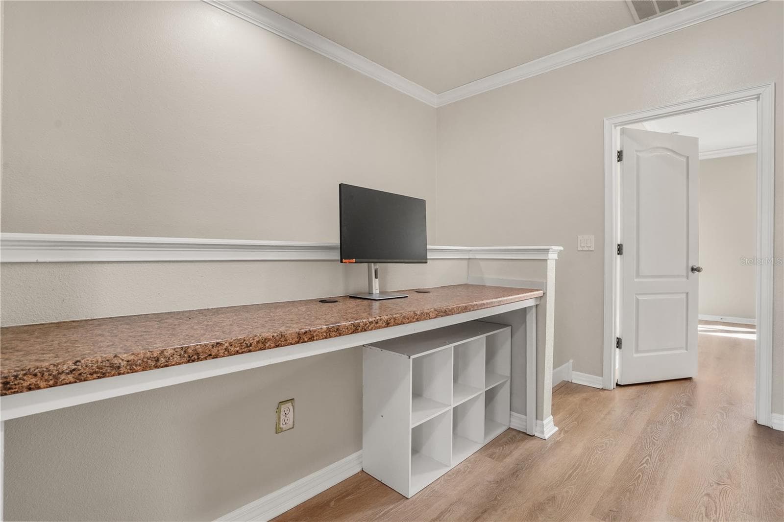 Townhouse at 561 TELFAIR SQUARE CT, SANFORD, photo 26 of 46