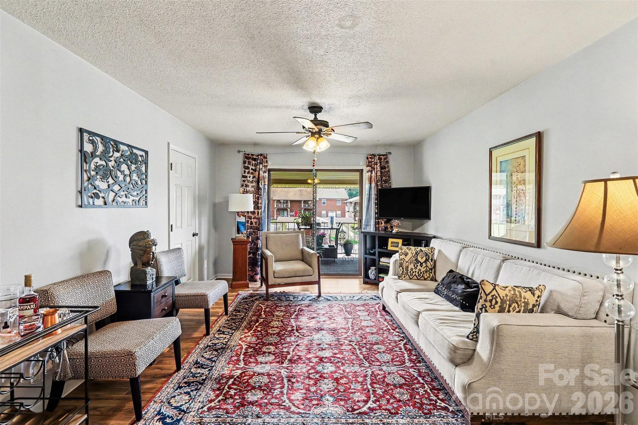Condominium at Kannapolis, photo 2 of 18