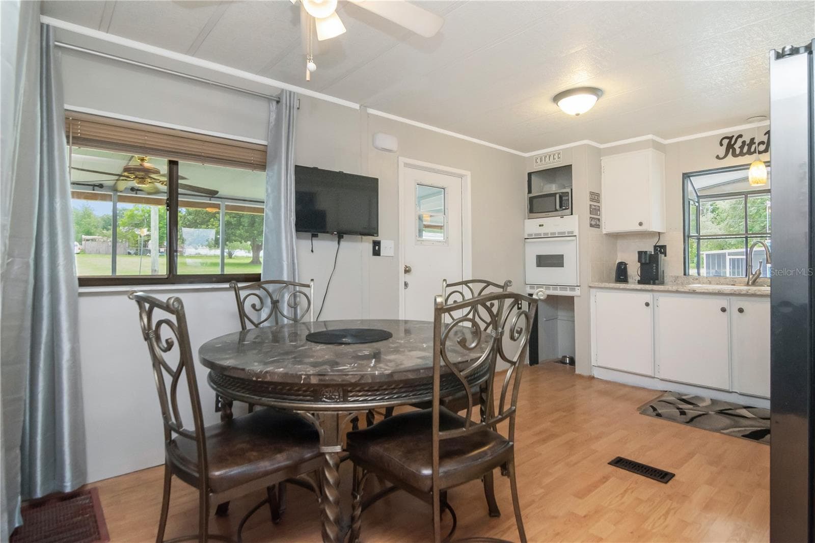 Manufactured Home at 39219 OLA AVE, ZEPHYRHILLS, photo 11 of 36