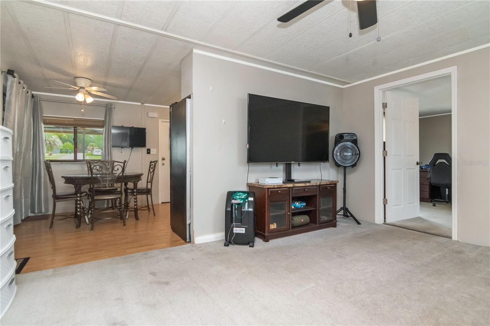 Manufactured Home at 39219 OLA AVE, ZEPHYRHILLS, photo 13 of 36