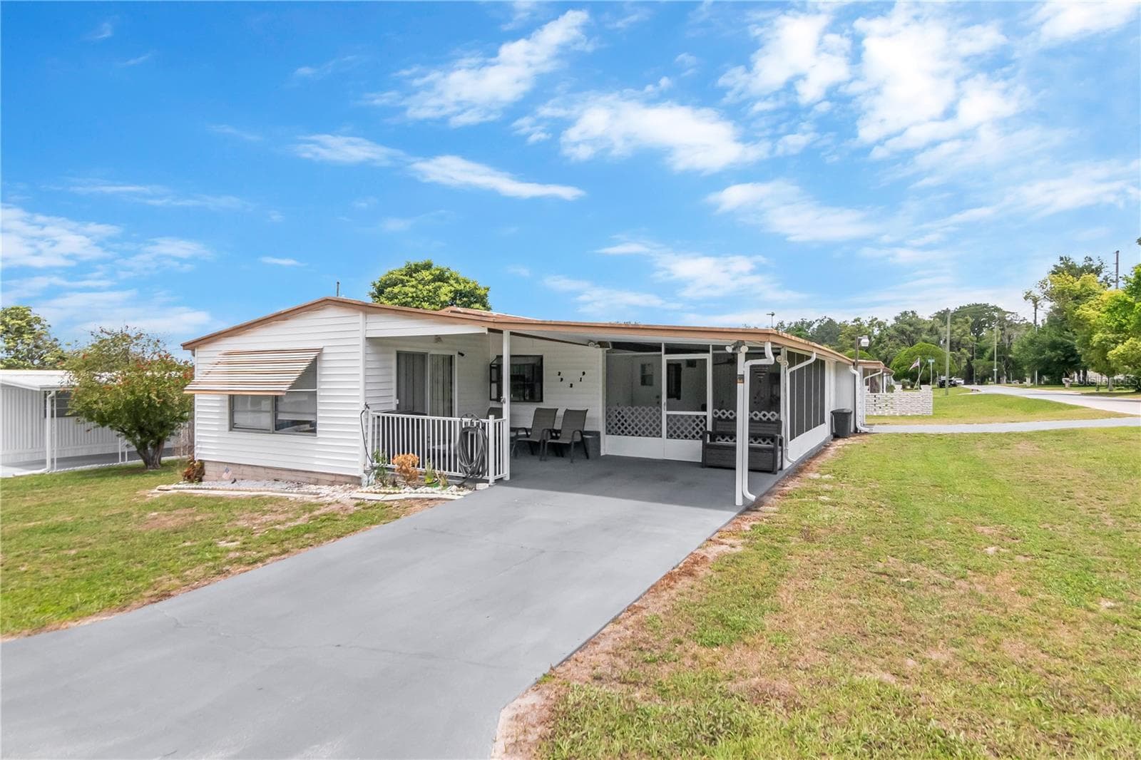 Manufactured Home at 39219 OLA AVE, ZEPHYRHILLS, photo 33 of 36