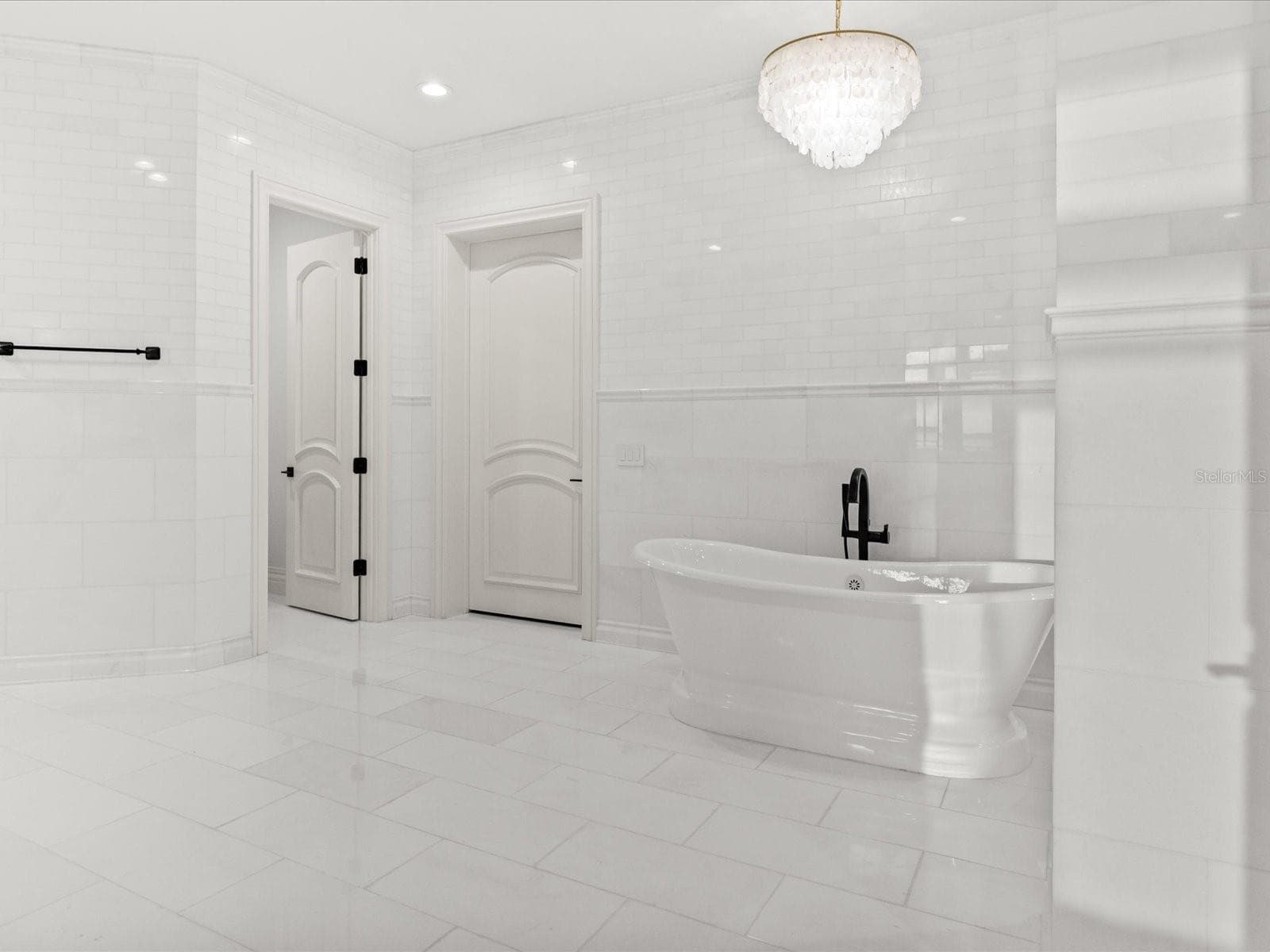 Single Family Residence at 9832 LAUREL VALLEY DR, WINDERMERE, photo 52 of 98