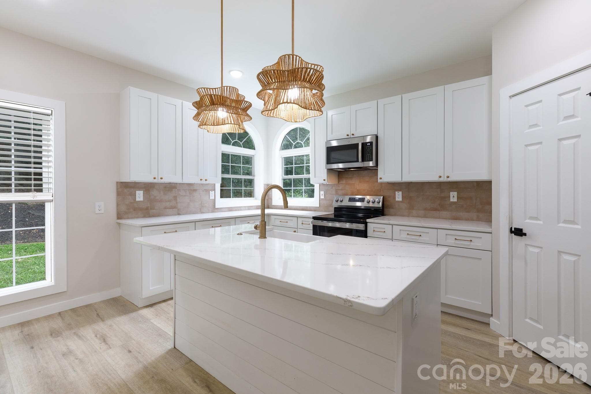 Single Family Residence at Rock Hill, photo 10 of 50