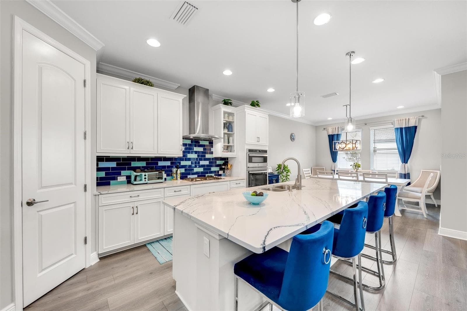 Single Family Residence at 2028 WOODLEAF HAMMOCK CT, BRADENTON, photo 10 of 38