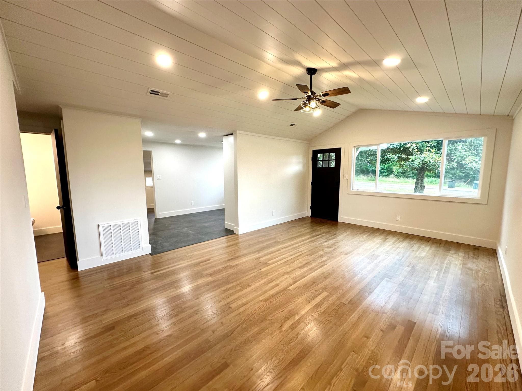 Single Family Residence at Newton, photo 2 of 29
