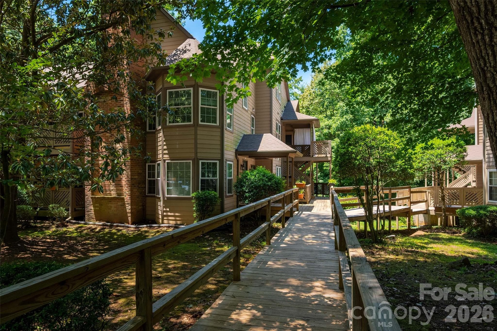 Condominium at 6150 Gray Gate Lane, Charlotte, photo 31 of 32