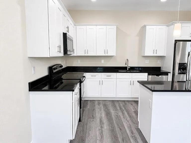 Townhouse at 4365 CAMBIO GARDENS CT, TAMPA, photo 10 of 29