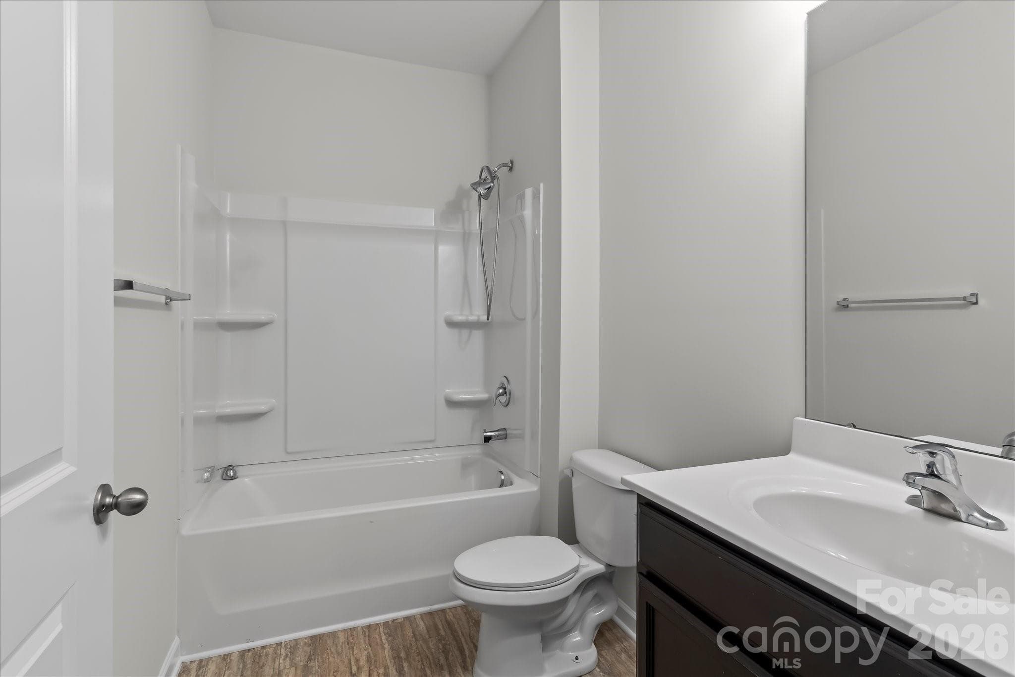 Secondary full bathroom - Mooresville